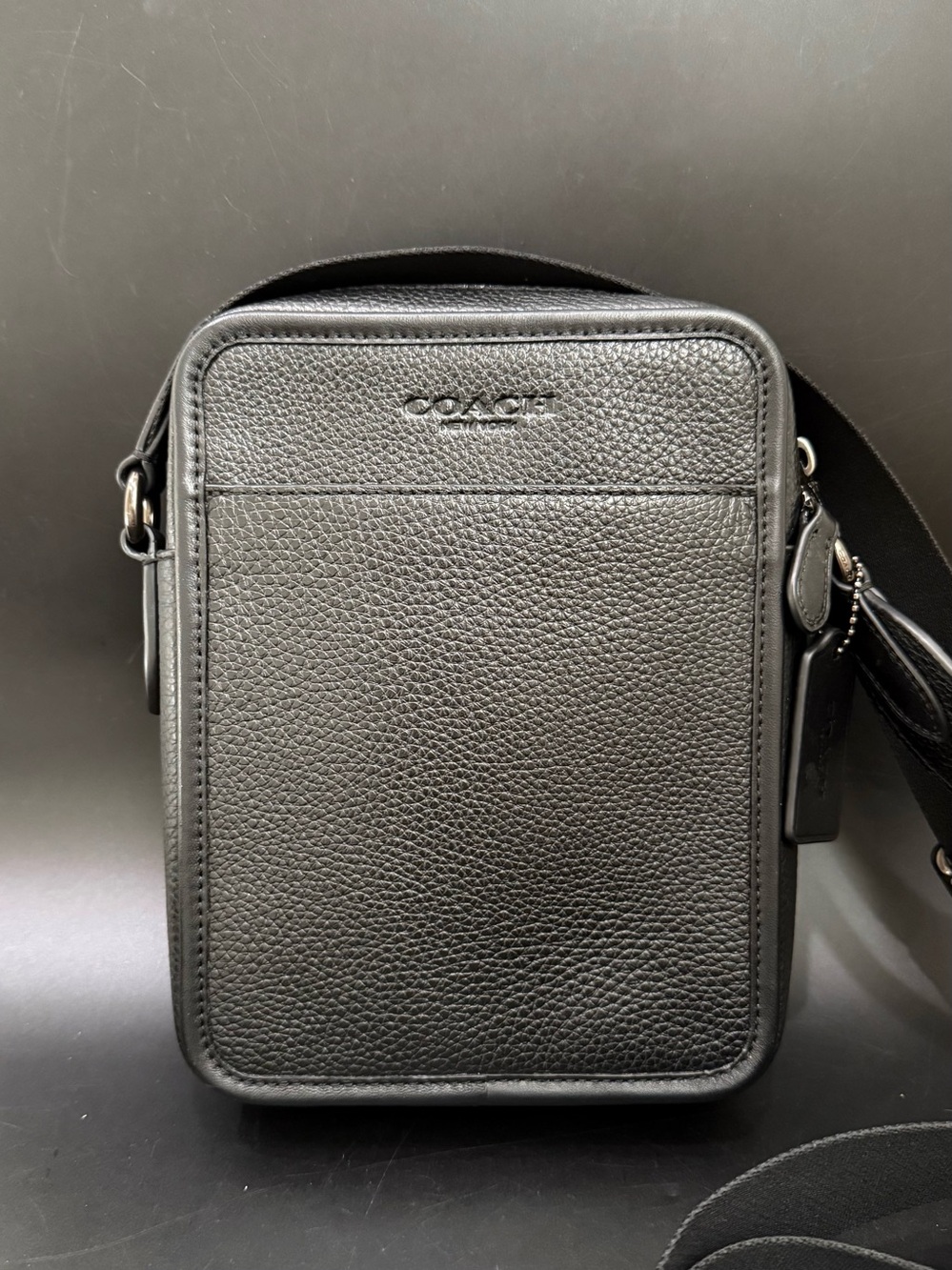 COACH CAT81 Black Solid Refined Pebbled Leather Sullivan Compact Men’s Crossbody